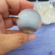 Load image into Gallery viewer, Druzy Agate Sphere "M"