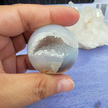 Load image into Gallery viewer, Druzy Agate Sphere "M"