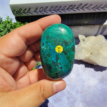 Load image into Gallery viewer, Chrysocolla Palm Stone "B"