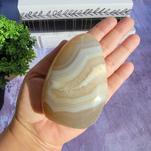 Load image into Gallery viewer, Agate Freeform "B"