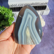 Load image into Gallery viewer, Agate Freeform "C"