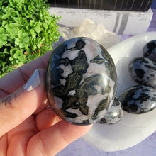 Load image into Gallery viewer, Indigo Gabbro Palm Stones