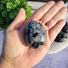 Load image into Gallery viewer, Indigo Gabbro Palm Stones