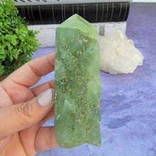 Load image into Gallery viewer, Prehnite Tower "S"