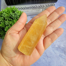 Load image into Gallery viewer, Honey Calcite Tower "E"