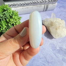 Load image into Gallery viewer, Blue Chalcedony Palm Stone "K"