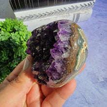 Load image into Gallery viewer, Amethyst Heart "L"