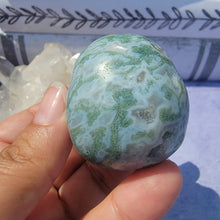 Load image into Gallery viewer, Moss Agate Skull "D"