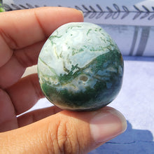 Load image into Gallery viewer, Moss Agate Skull "H"