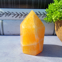 Load image into Gallery viewer, Orange Calcite Tower "B"