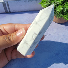 Load image into Gallery viewer, Howlite Tower "C"