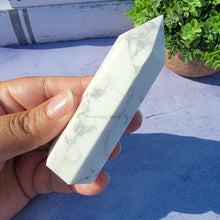 Load image into Gallery viewer, Howlite Tower "C"