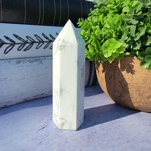 Load image into Gallery viewer, Howlite Tower "D"