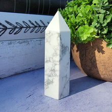 Load image into Gallery viewer, Howlite Tower "H"