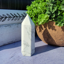 Load image into Gallery viewer, Howlite Tower "X"