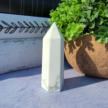 Load image into Gallery viewer, Howlite Tower "X"