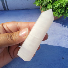 Load image into Gallery viewer, Mangano Calcite Tower "K"