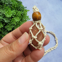 Load image into Gallery viewer, Cream Macramé Necklaces