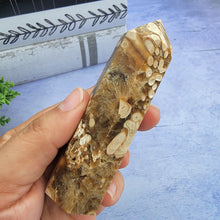 Load image into Gallery viewer, Amber Calcite Tower "I"