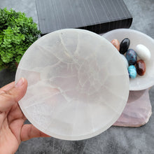 Load image into Gallery viewer, Round Selenite Bowl - Large