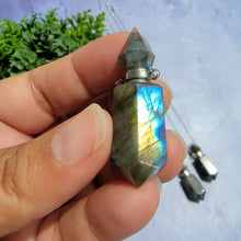 Load image into Gallery viewer, Crystal Vial Necklace