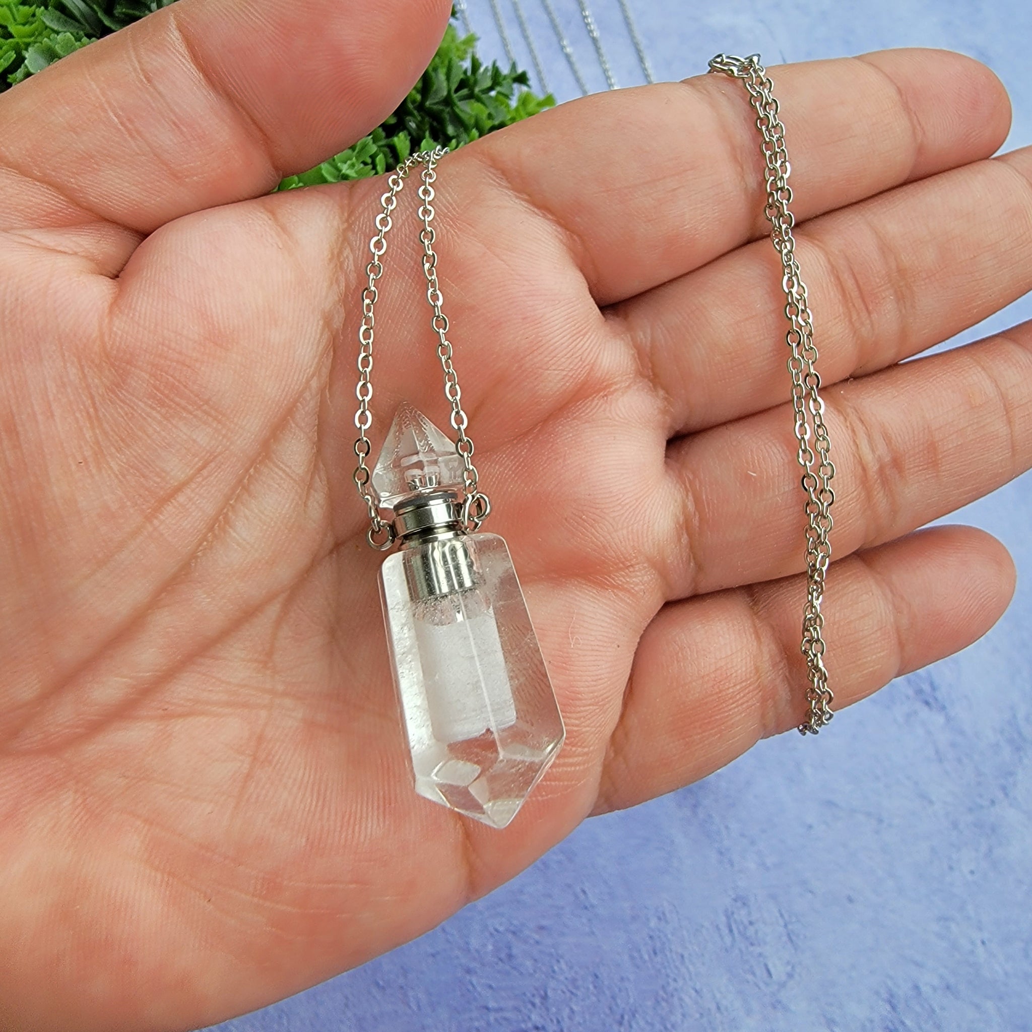 AETTP 10PCS Crystal Vial Pendants Miniature Perfume Bottle Charms Rice vials  Screw Cap Necklace Rice Charms DIY Name on Rice Art Blue Prismatic :  Amazon.co.uk: Home & Kitchen