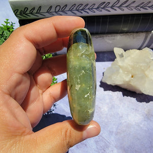 Prehnite Palm Stone "O"