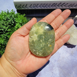 Prehnite Palm Stone "O"