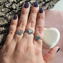 Load image into Gallery viewer, Customizable Heart Ring