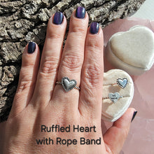 Load image into Gallery viewer, Customizable Heart Ring