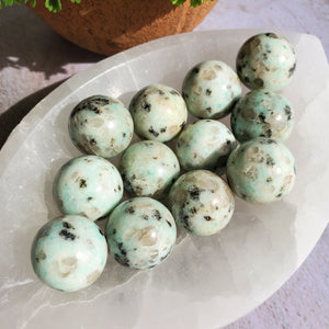 Kiwi Jasper Mini Spheres