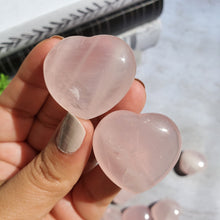 Load image into Gallery viewer, Rose Quartz Hearts