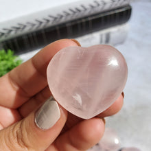 Load image into Gallery viewer, Rose Quartz Hearts