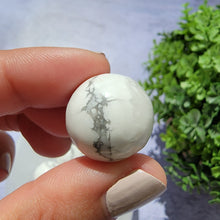 Load image into Gallery viewer, Howlite Mini Spheres