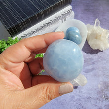 Load image into Gallery viewer, Blue Calcite Palm Stones