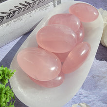 Load image into Gallery viewer, Rose Quartz Palm Stones