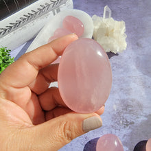 Load image into Gallery viewer, Rose Quartz Palm Stones