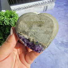 Load image into Gallery viewer, Amethyst Heart &quot;K&quot;