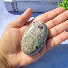 Load image into Gallery viewer, Ruby in Albite Palm Stone &quot;A&quot;