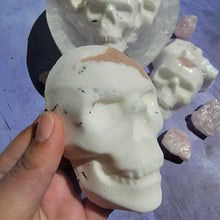 Load image into Gallery viewer, Skull Bath Bomb with Raw Rose Quartz