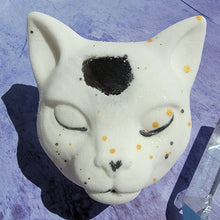 Load image into Gallery viewer, Kitty Bath Bomb with Obsidian Tumbled Crystal