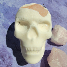 Load image into Gallery viewer, Skull Bath Bomb with Raw Rose Quartz