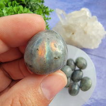 Load image into Gallery viewer, Labradorite Tumbled Stones