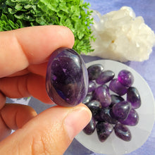 Load image into Gallery viewer, Amethyst (Dark Purple) Tumbled Stones