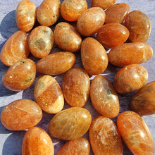 Load image into Gallery viewer, Sunstone Tumbled Stones