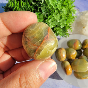 Green Onyx Tumbled Stones