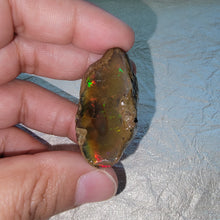 Load image into Gallery viewer, Ethiopian Opal &quot;GG&quot;