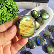 Load image into Gallery viewer, Labradorite Pocket Stones